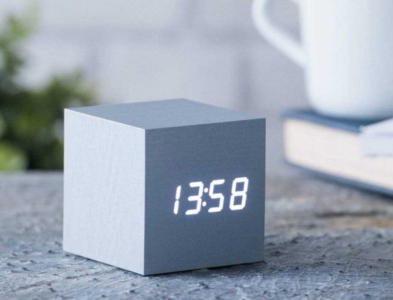 Aluminum Click Cube Clock + White LED by Gingko 