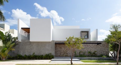 The Pelicanos House in Mexico Balances Privacy + Open Spaces