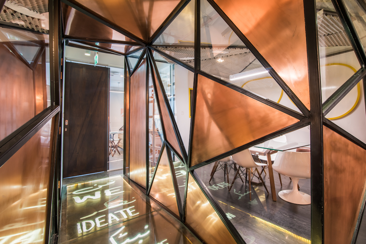 A Modern Office in Dubai Balances Professionalism With Personality