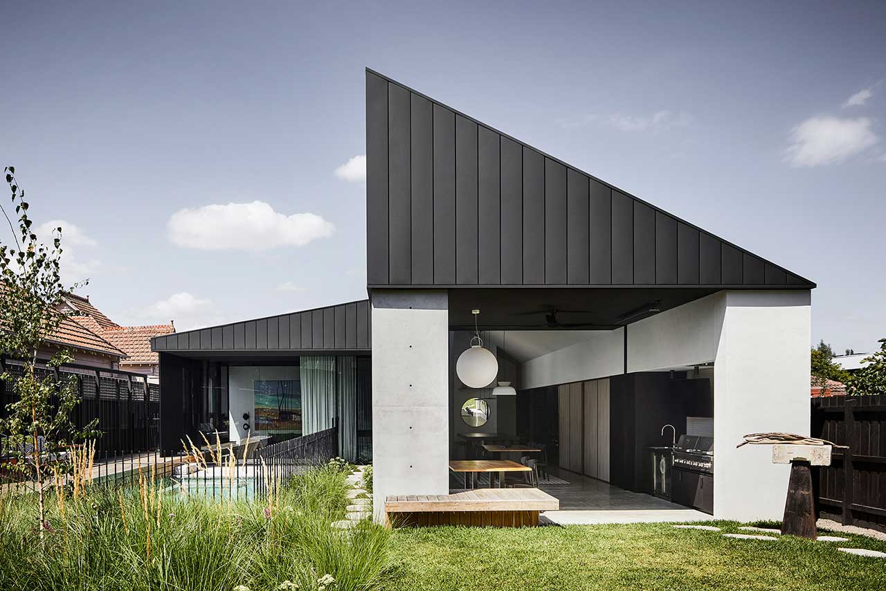 An Australian Heritage House Welcomes a Modern Addition