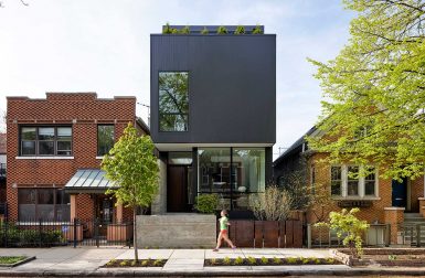 Public, Private, Green: 3 Metal Boxes Gives House 1909 Its Form