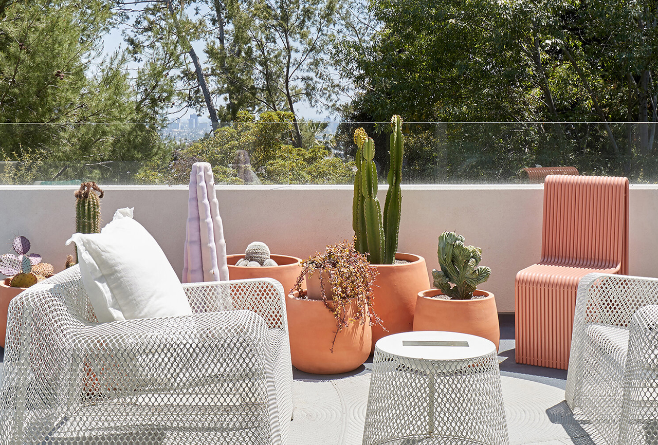 Decorating Outdoor Spaces? Start With These 5 Tips