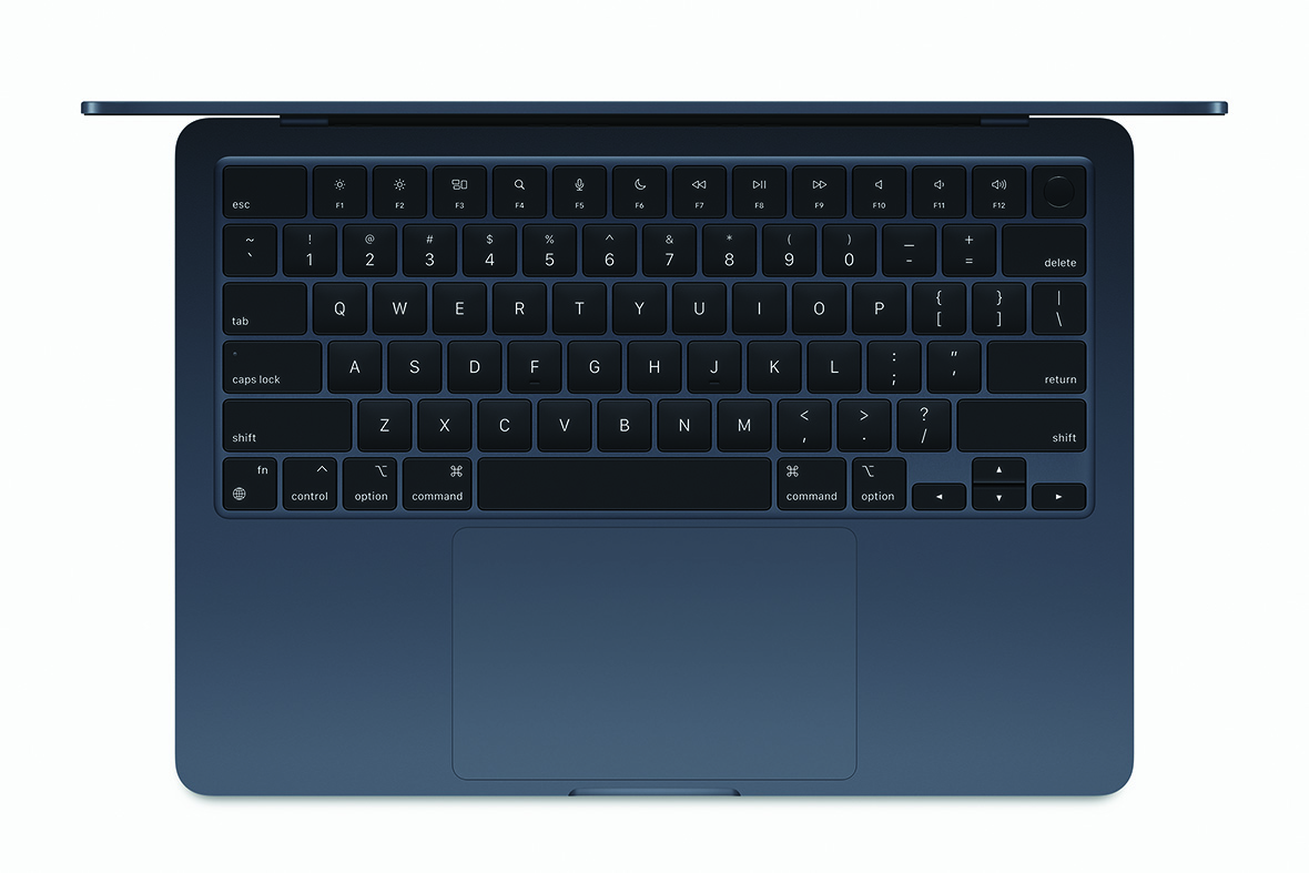 The New M2 Apple MacBook Air Goes Dark
