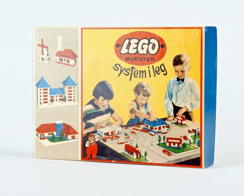 colorful box of old LEGO set from 1955