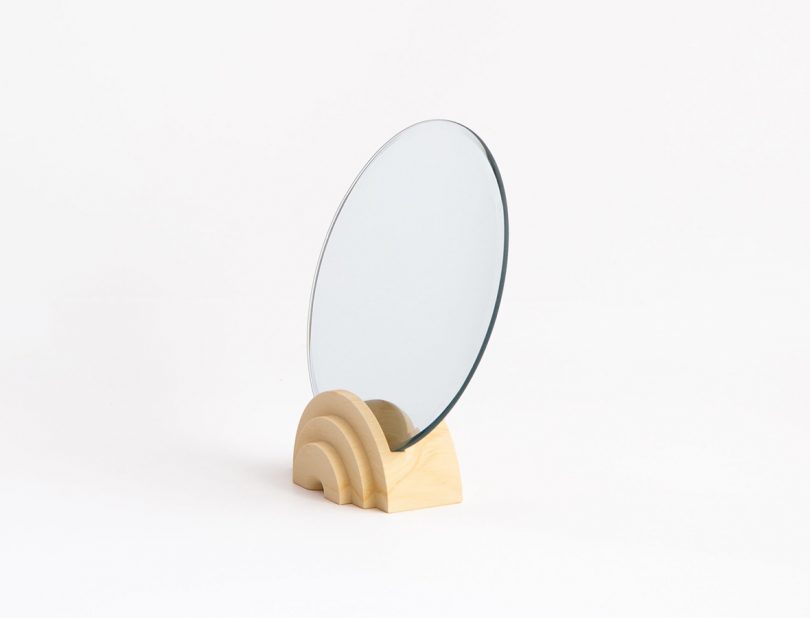 marble table mirror
