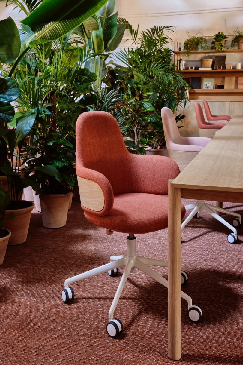 pink task chair