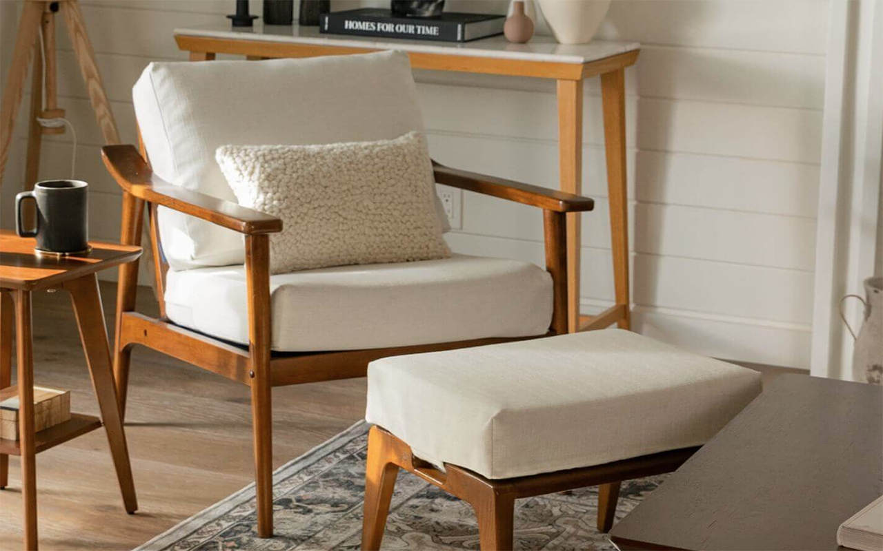 Take 5: A Versatile Lounge Chair, af Klint Gets Her Due, Slim Aarons + More
