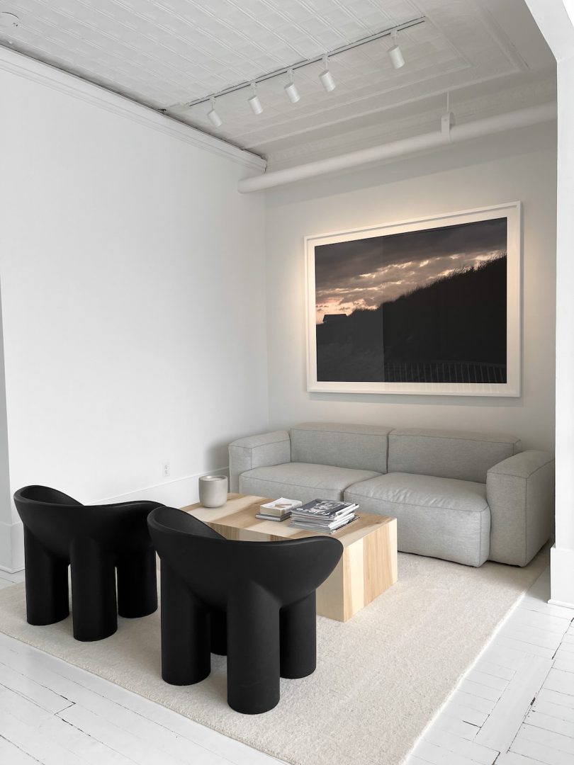 Cas Friese’s Minimalist Gallery Is Tranquil and Inspiring