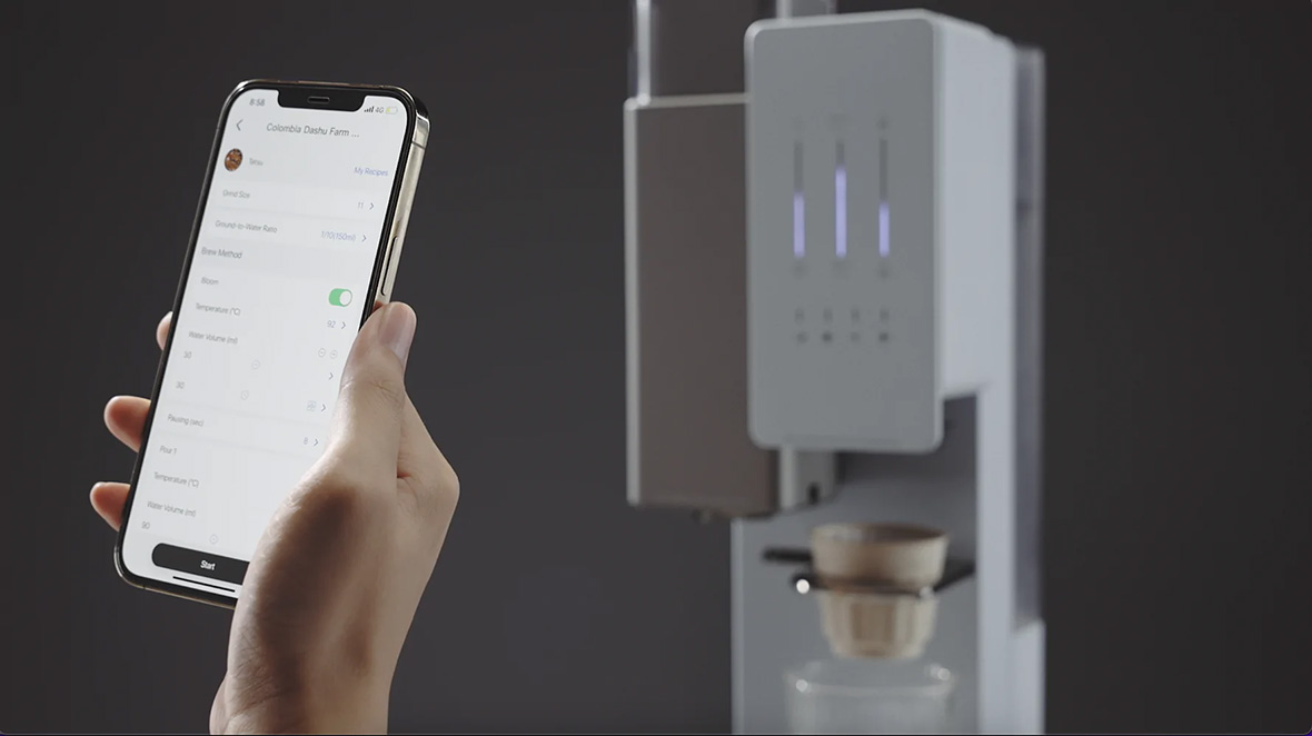 xBloom Coffee Maker Made by Apple Engineers to Drink Differently
