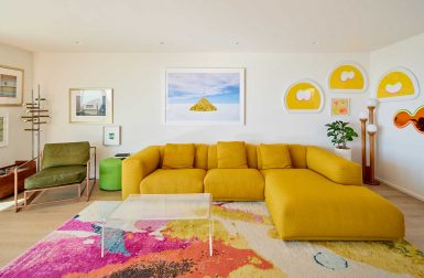 A Mid-Century Home Mixing Minimalism and Bursts of Color