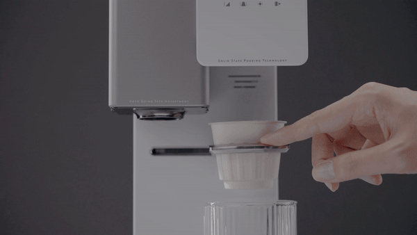ad) xBloom - The first ever whole bean capsule coffee machine 