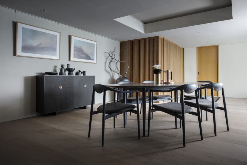 The dining area features a complementary mix of Japanese and Scandinavian aesthetics