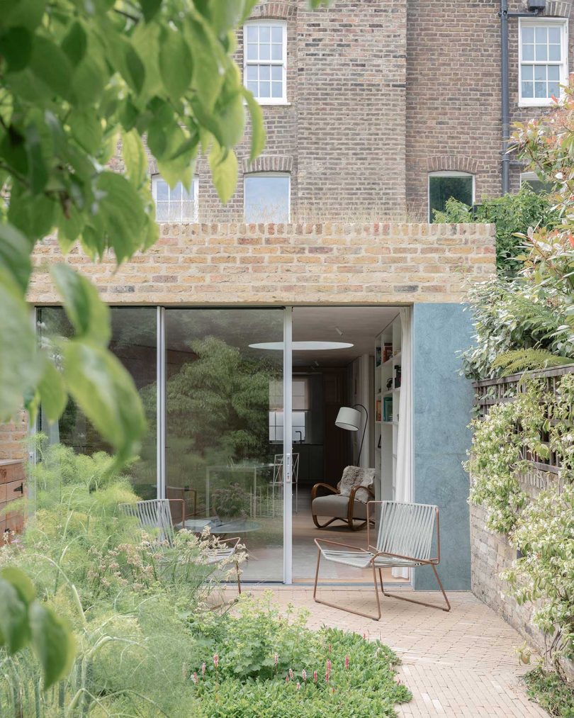 exterior patio view of modern london townhouse extension