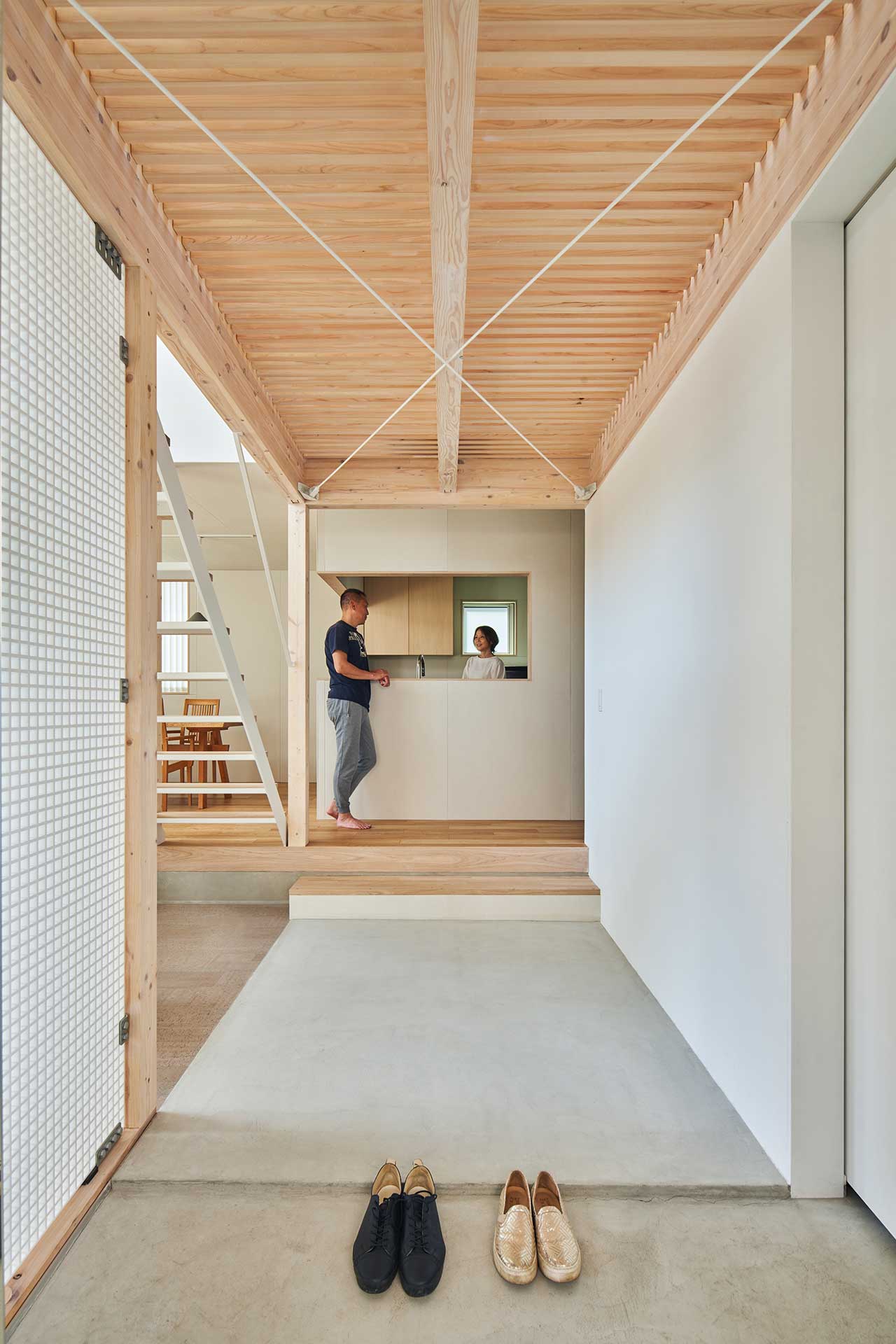 https://design-milk.com/images/2022/12/DOMA-House-Japan-KiKi-Archi-7m.jpg