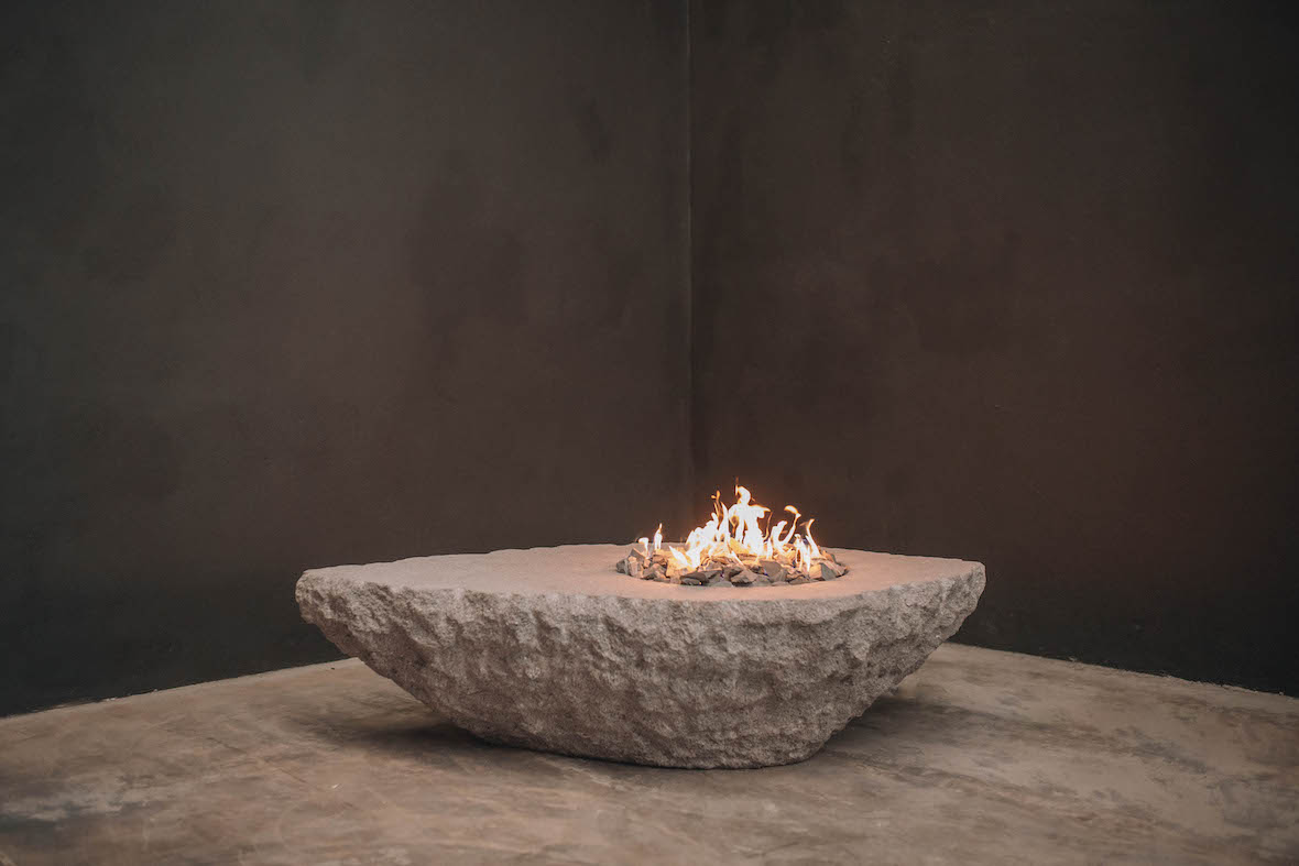 Prometheo Uno: A Fire Table Inspired by the Myth of Prometheus