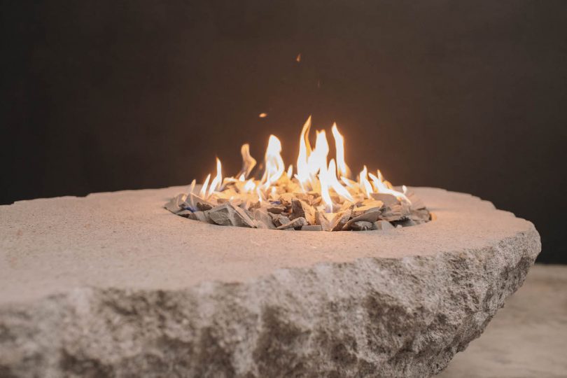 Prometheo Uno is a minimal fire table created by Mexico-based designer Andrés Monnier as part of the Olympo Collection
