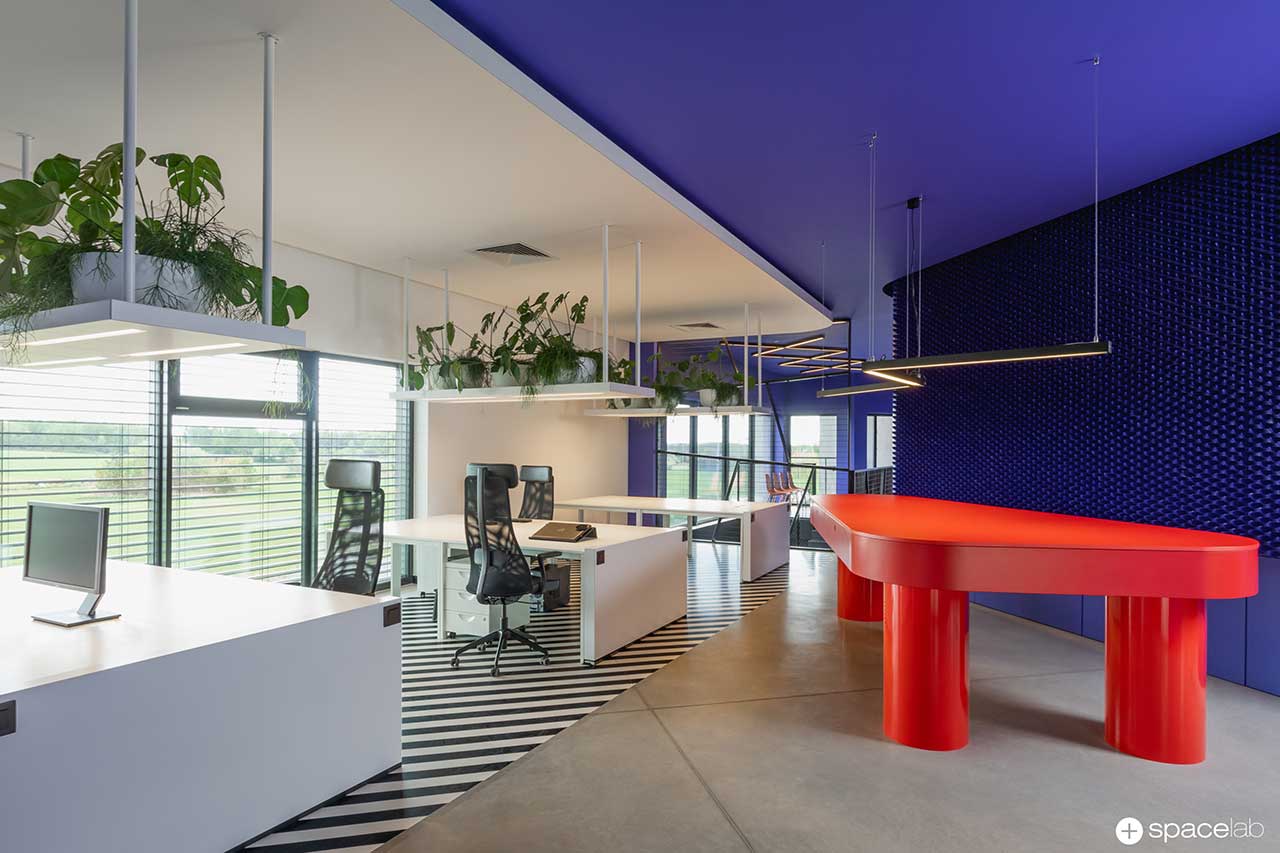 A Modern Polish Office Design Inspired by a Silicone Spatula