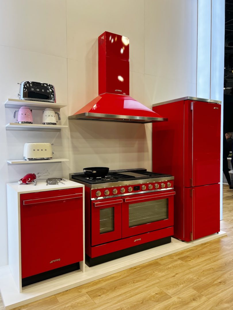 red kitchen installation