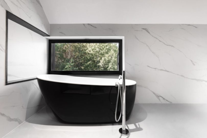 modern black and white bathroom