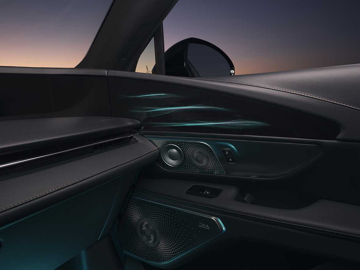 Sanctuary for the Senses: All-New Lincoln Nautilus Debuts With Reimagined  Interior, Connected Experiences and New, Signature Features