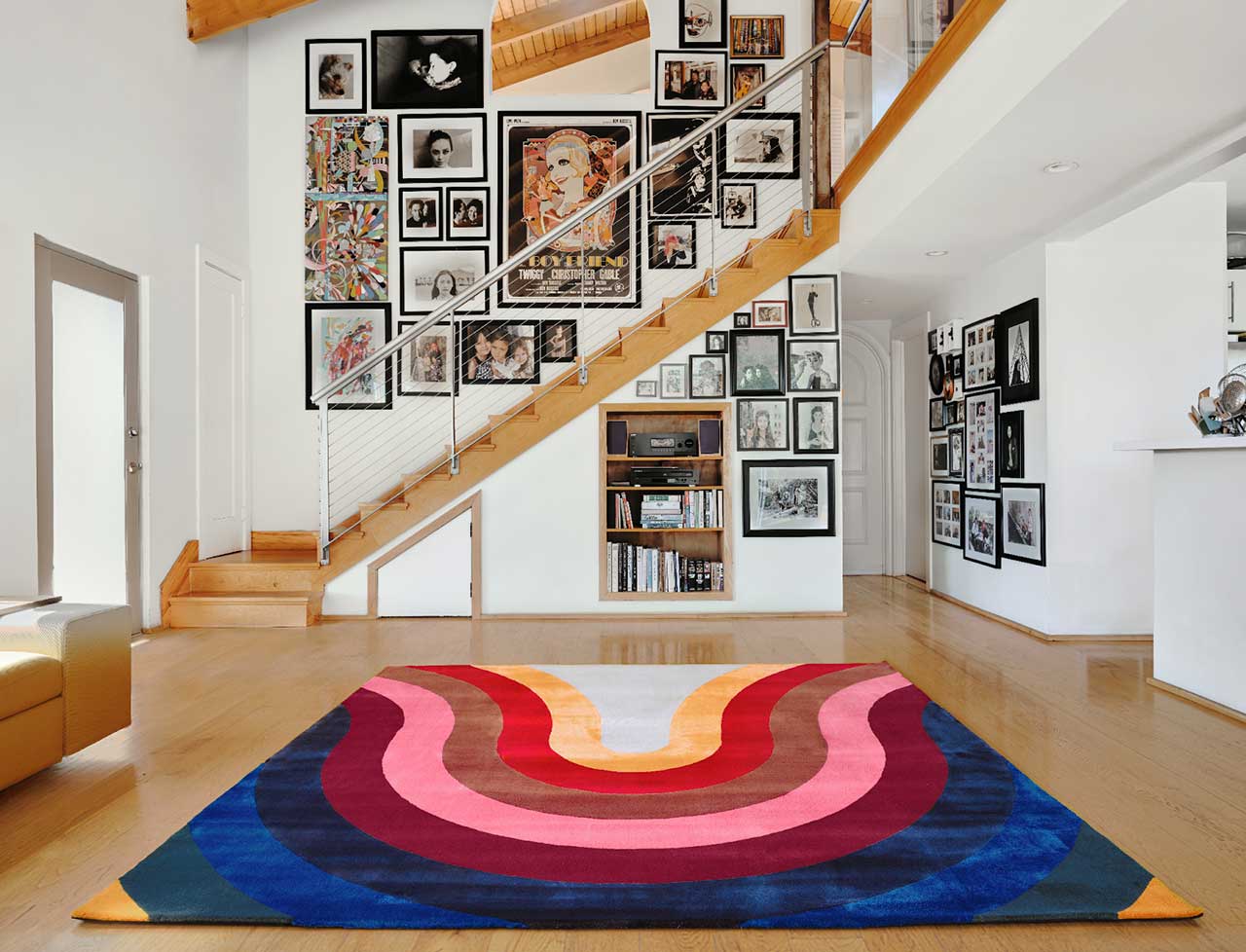 Laura Niubó Unveils Vibrant, Flower-Inspired Graphic Rugs