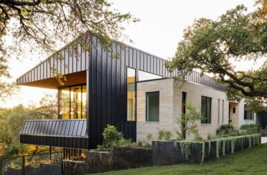 A Modern Home in the Trees You'd Never Know Was in Texas