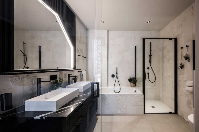 view of modern bathroom