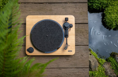 House of Marley's Stir It Up Lux Turntable Cues Up Sustainability