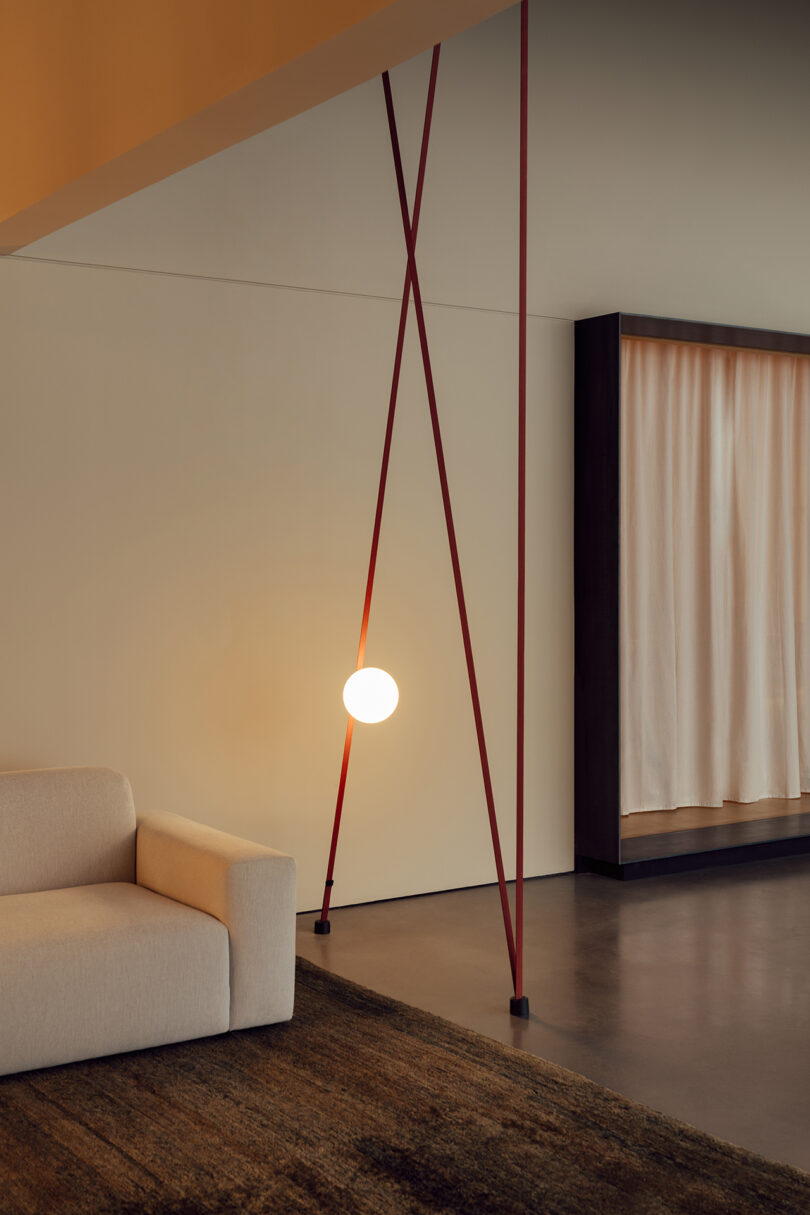 adjustable lighting system that uses "belts" to add and subtract pendants