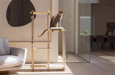 Papuk: A Feline-Loving Designer's Elegant Cat Tree