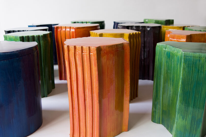 Ceramic pedestals in a variety of colors.