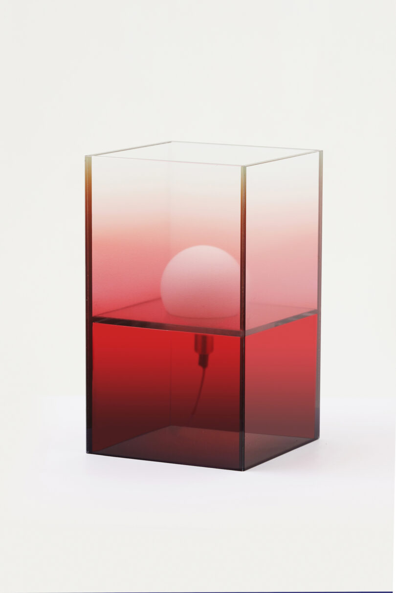 luz de mesa de vidro vermelho