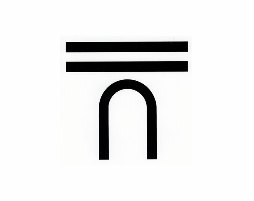نماد انتزاعی خطی سیاه در پس زمینه سفید