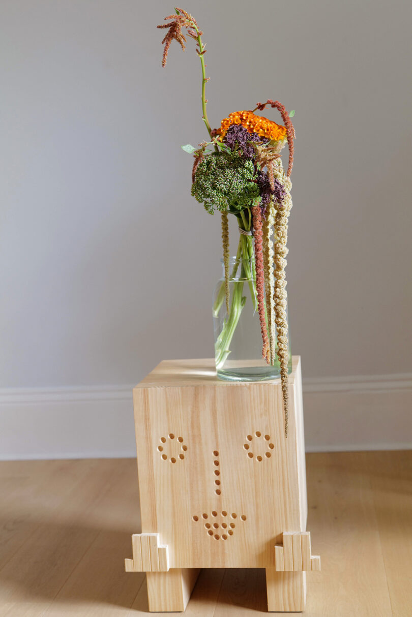 bouquet for flowers on wooden stool