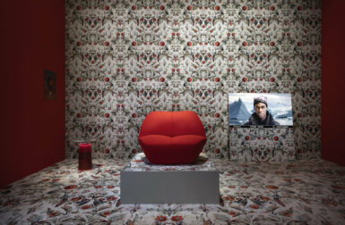 Pucker Up: Moooi’s Kisss Lounge Chair Is Undeniably Alluring