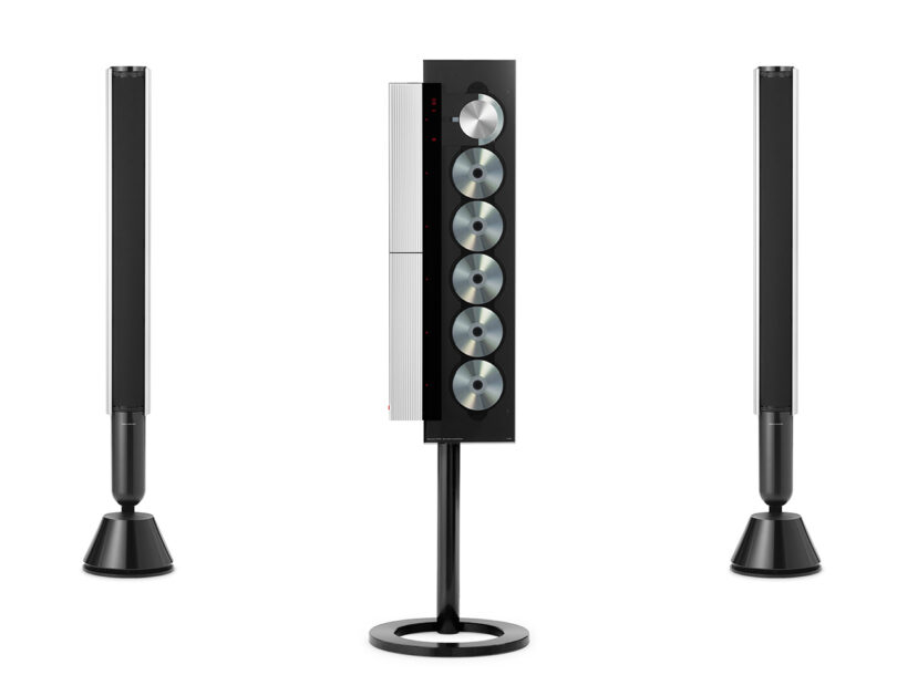 Beosystem 9000c CD sound system paired with a duo of Beolab 28 floor standing speakers against white background.