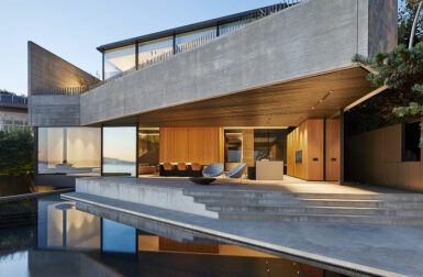 The Liminal House Navigates Transition in West Vancouver