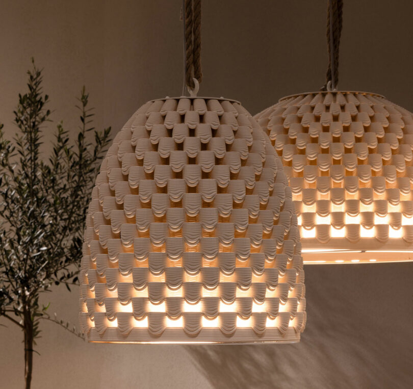 The 3D-Printed Haibu Lamps Get an Assist From Gravity