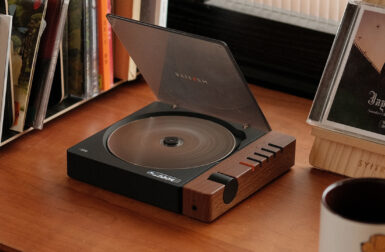 The Syitren R300 Is a Modern CD Player With a Retro Feel