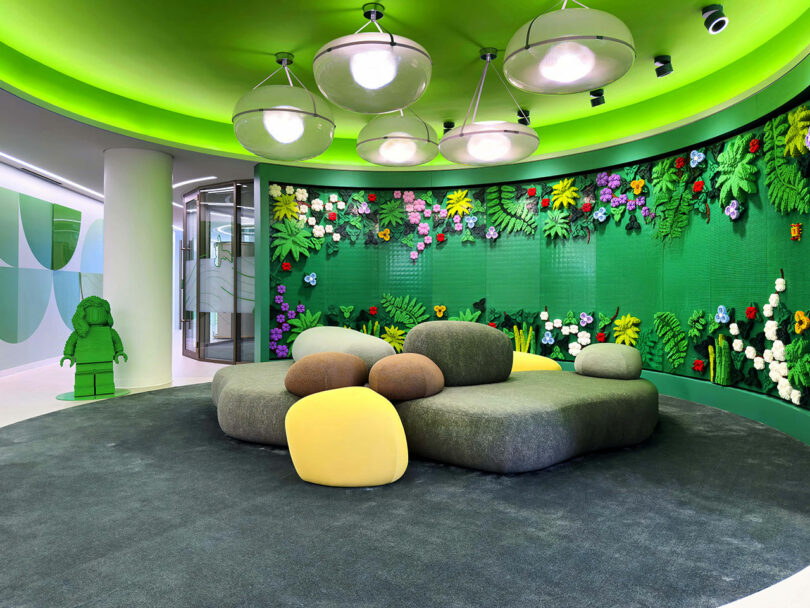 Lego group boston hub bdg 1 810x608