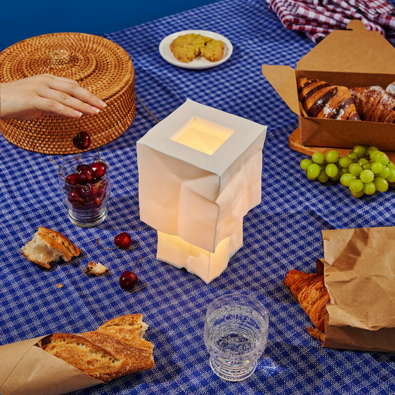Farolito Is a 3D-Printed Lamp Inspired by a Paper Lantern