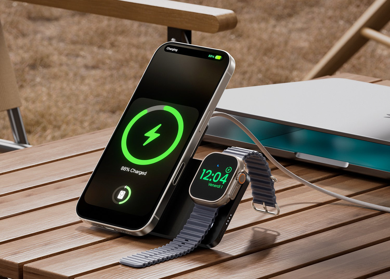 This Kuxiu Power Bank Unfolds Into a Wireless Charging Station