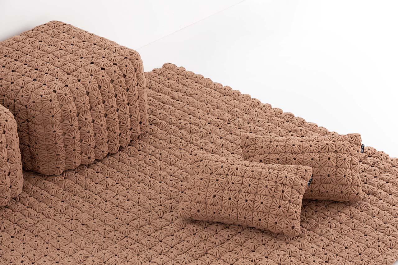 Dig in to Momos by Jose A. Gandia-Blasco for Gan