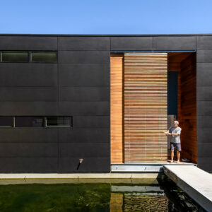 Pura Vida Is a Modern Floating Home on Seattle's Portage Bay