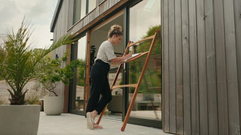 The Leandesk Turns Walls + Windows Into a Home Office