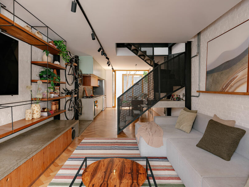 An Urban Home That Spans Only 13 Feet Wide in São Paulo, Brazil