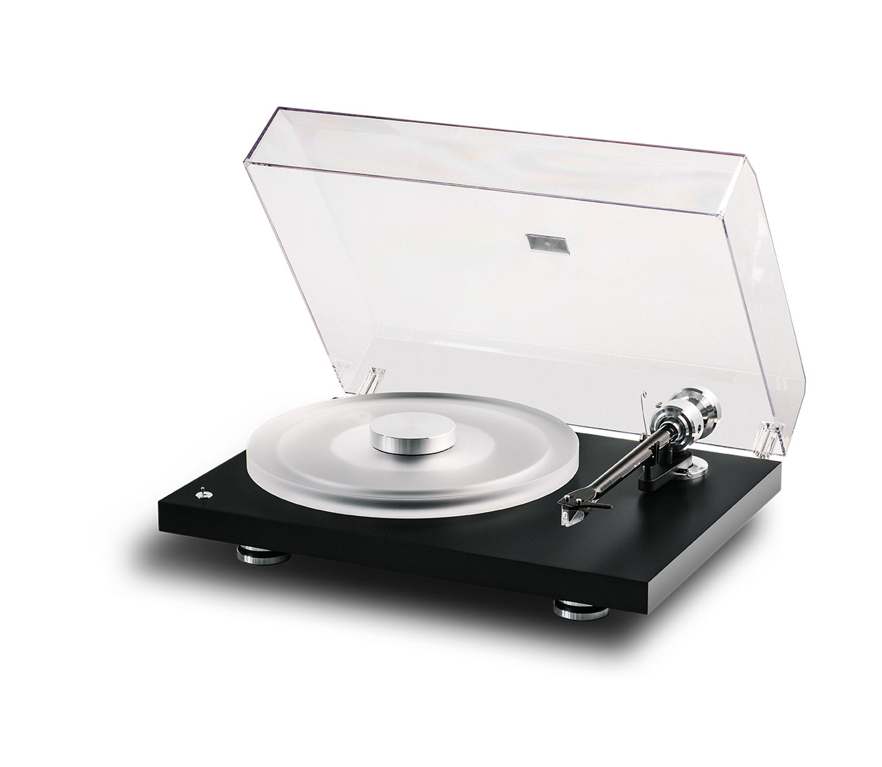 Pro-Ject's New Debut Turntable Mixes Vintage With Performance