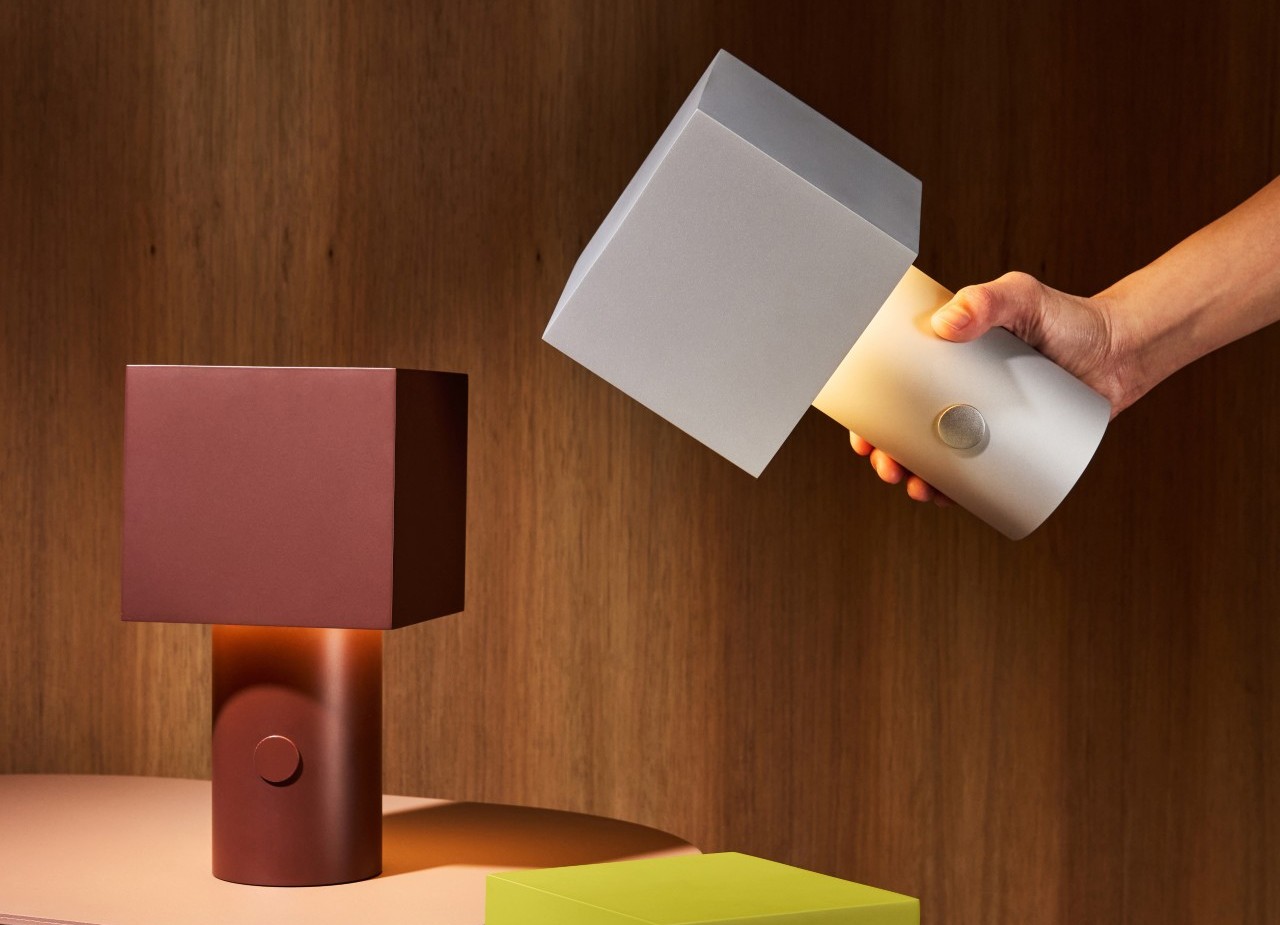Daniel Emma's Parcel Portable Lamp Is a Gift to Lighting