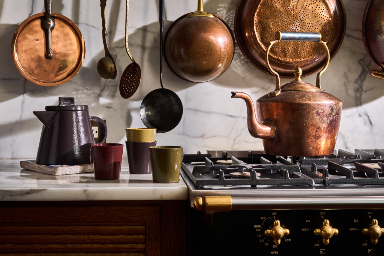 il Buco Vita + Commune Design Bring Depth to the Kitchen