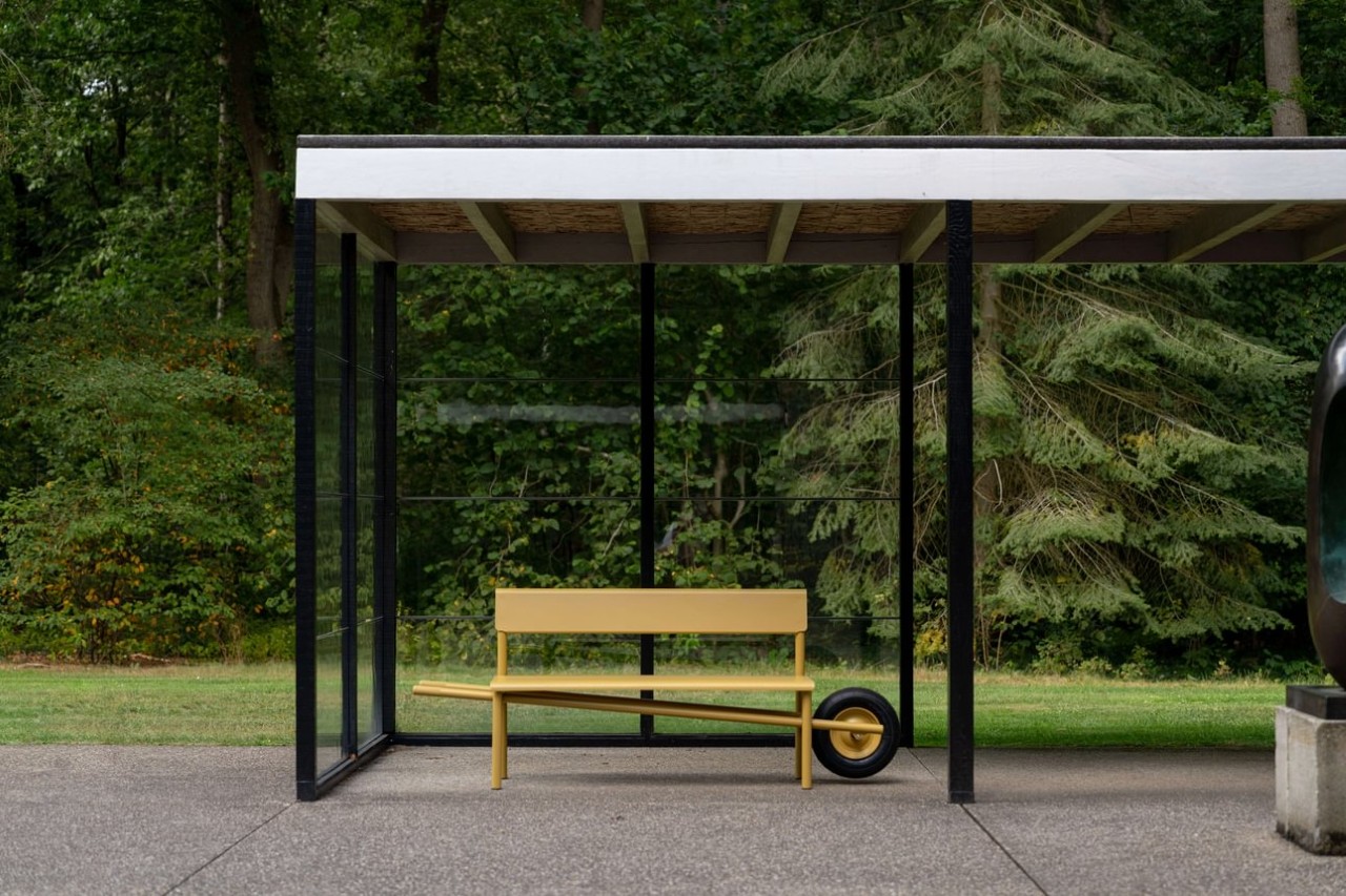Weltevree and the Kroller-Muller Museum Put a Bench in Motion